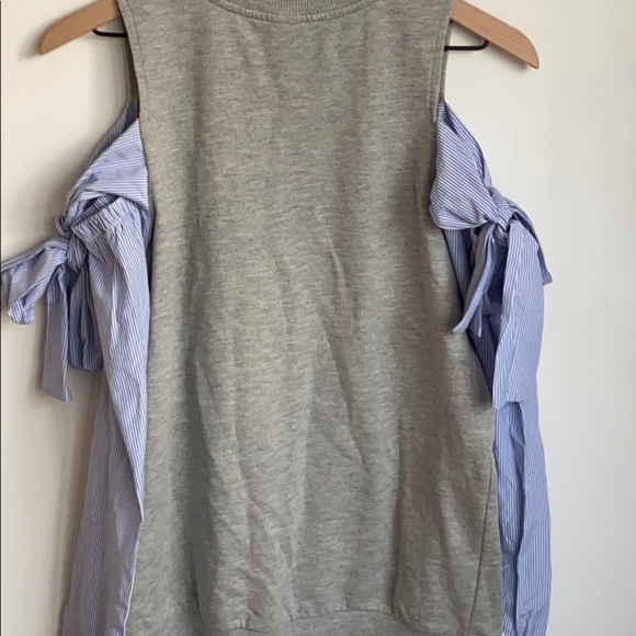 *GRAY* ASOS Cloud Stripe Cold-Shoulder Top, Size 4 - Picture 4 of 16